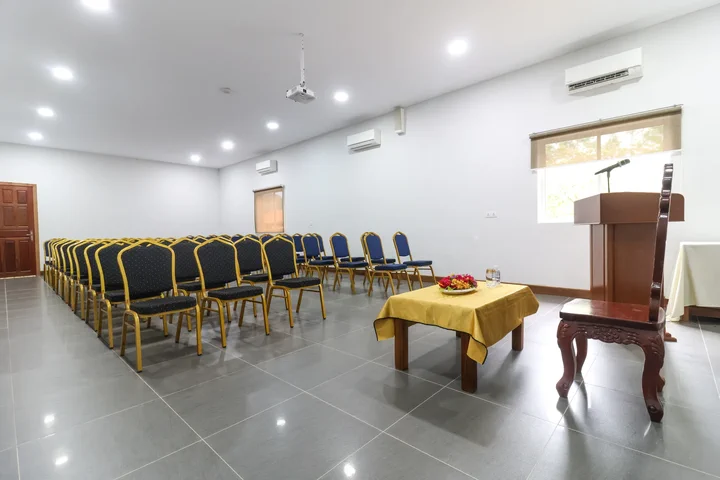 Large conference room 4